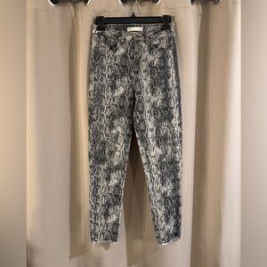 Zara  Gray Snake Print Ankle Jeans
